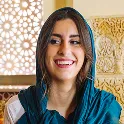 Home 21 Portrait Salwa - Casa Grows
